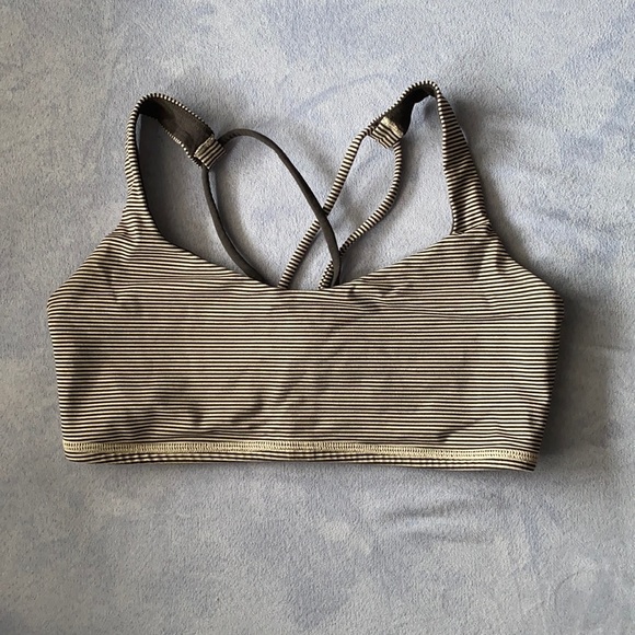 Lululemon sports bra - Picture 1 of 2